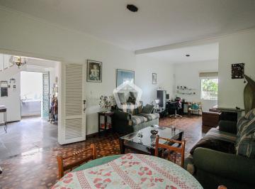 Casa · 260m² · 4 Quartos · 3 Vagas · Casa em Pacaembu