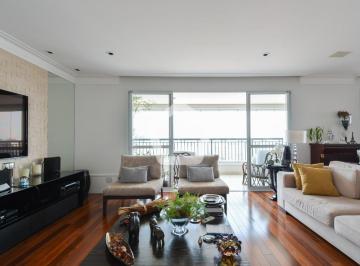 Apartamento · 245m² · 8 Quartos · 4 Vagas · Apartamento em Vila Clementino