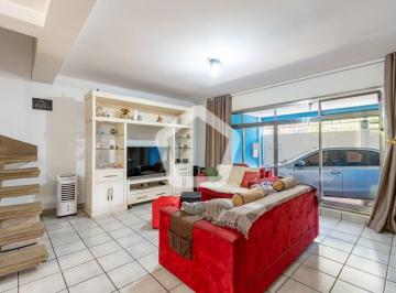 Casa · 212m² · 5 Quartos · 2 Vagas · Casa em Vila Alexandria