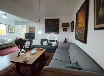 Casa · 251m² · 6 Quartos · 2 Vagas · Casa em Jardim Petrópolis