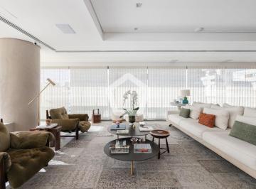 Apartamento · 251m² · 6 Quartos · 4 Vagas · Apartamento em Moema