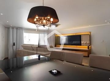 Casa · 200m² · 6 Quartos · 6 Vagas · Casa em Vila Isolina Mazzei
