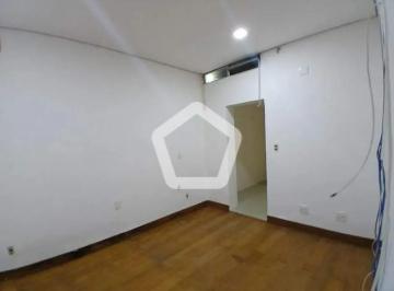 Casa · 220m² · 4 Quartos · 6 Vagas · Casa em Vila Congonhas