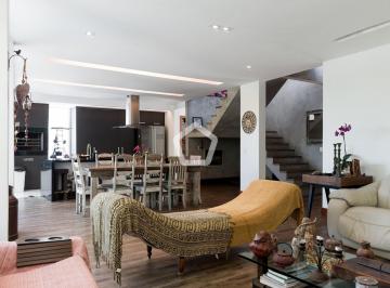 Casa · 240m² · 3 Quartos · 2 Vagas · Casa em São Conrado