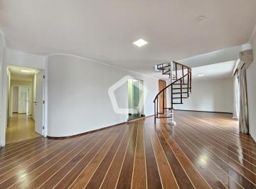 Apartamento · 331m² · 8 Quartos · 3 Vagas · Apartamento em Moema