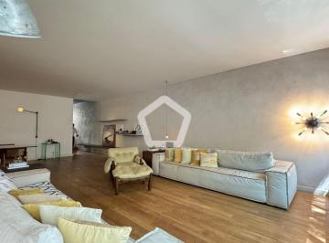 Apartamento · 200m² · 2 Quartos · 2 Vagas · Apartamento em Bela Vista