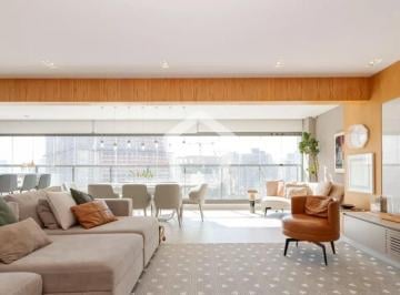 Apartamento de 6 quartos, São Paulo · Apartamento em Jardim das Acácias