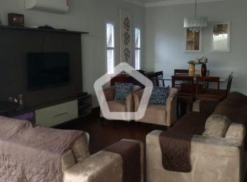 Casa · 240m² · 5 Quartos · 2 Vagas · Casa em Lapa