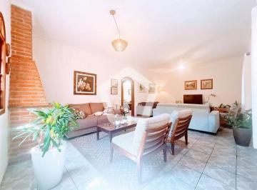 Casa · 230m² · 6 Quartos · 3 Vagas · Casa em Vila São Francisco (Zona Sul)