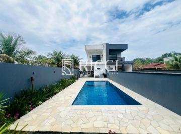 Casa à venda em Bertioga: 4 quartos, 2 suítes e 4 · Casa 4 quartos à venda em Bertioga - SP