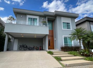 Casa de 4 quartos, Santana de Parnaíba · Sobrado à venda no Residencial Tamboré 10 em Tamboré em Santana de Paranaíba - SP