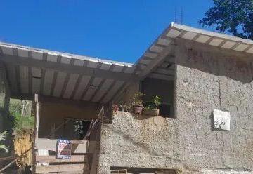 Casa · 200m² · 1 Quarto · 1 Vaga · Casa com Terreno Amplo e Estrutura para 3 Andares em Maricá RJ por R$ 100.000
