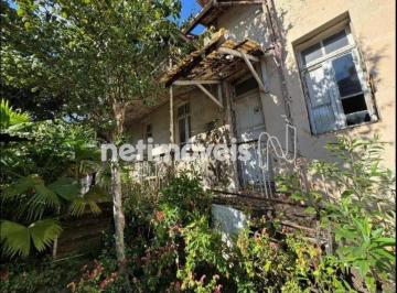 Casa · 467m² · Imóvel histórico tombado à venda em localização nobre da Savassi