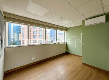 Comercial · 328m² · 10 Vagas · Andar corrido com 02 pisos.