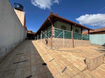 Casa · 249m² · 3 Quartos · 4 Vagas · Casa à venda em Esmeraldas/MG