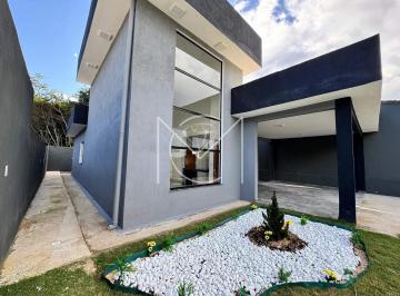 Casa · 180m² · 3 Quartos · 4 Vagas · Casa à venda em Esmeraldas/MG