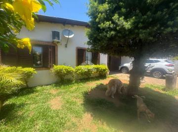 Casa · 197m² · 5 Quartos · 4 Vagas · Casa Ampla no Bairro Igara em CANOAS, com Edícula em Excelente Localização - Semi-Mobiliada