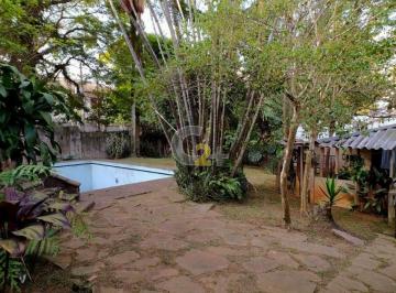 Casa · 380m² · 4 Quartos · 8 Vagas · Casa à venda no Campo Belo com 4 quartos, até 8 vagas e 380 m² em terreno de 1.050 m²
