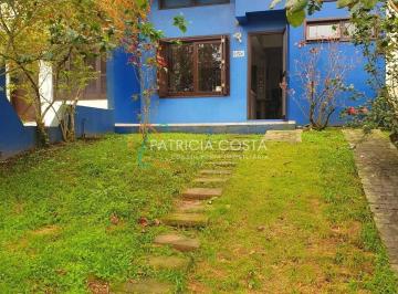 Casa · 214m² · 3 Quartos · 2 Vagas · Casa em Ferraz, Garopaba/SC