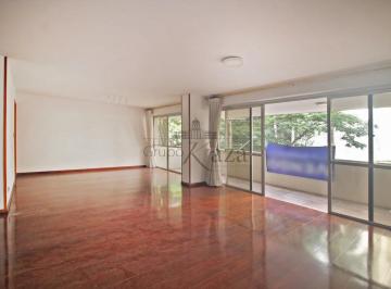 Apartamento · 241m² · 4 Quartos · 3 Vagas · Apartamento - Aclimação - 4 Dormitórios - 241m².