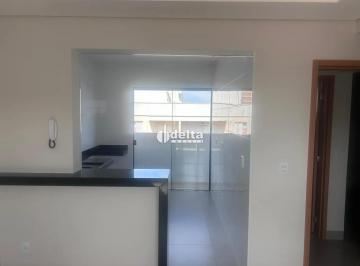 Apartamento · 58m² · 2 Quartos · 1 Vaga · Apartamento com 2 quartos sendo 1 suíte disponível para locação no bairro Santa Mônica em Uberlândia
