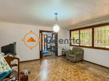 Casa · 340m² · 4 Quartos · 3 Vagas · Casa Ampla casa com 3 pavimentos e 4 quartos.