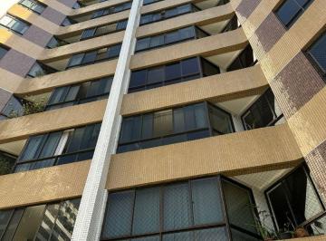 Apartamento de 4 quartos, Salvador · Departamento de 138 m² con 4 quartos en venda en Pituba