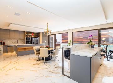 Foto 01 · Imperdível Casa em Condomínio à Venda Royal Santa Felicidade: 5 quartos sendo 3 suítes, 331,45m²!