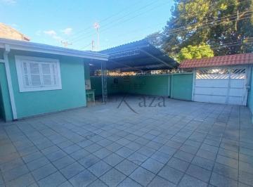 Casa · 250m² · 4 Quartos · 7 Vagas · Oportunidade - Casa Térrea - Monte Castelo - 4 Dormitórios - 148m².