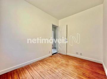 Apartamento · 60m² · 3 Quartos · 1 Vaga · Apartamento com 3 Quartos à Venda, 60m²;, na avenida principal do bairro.