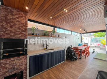 Apartamento · 161m² · 3 Quartos · 2 Vagas · Área privativa de 03 quartos com elevador no Sagrada Família.