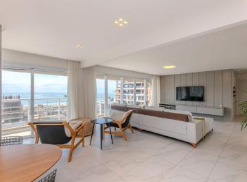 Apartamento · 218m² · 4 Quartos · 3 Vagas · Apartamento com 03 suítes, mobiliado e decorado à venda na Praia Brava