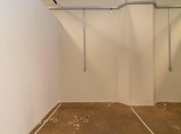Comercial · 6m² · 1 Quarto · Loja em galeria na Rua Barão de Itapetininga, N. 221 - Loja 20 Térreo • 6 m²