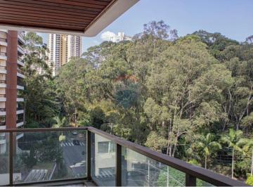 Apartamento · 242m² · 4 Quartos · 4 Vagas · Apartamento com 3 suites e lazer completo no Morumbi