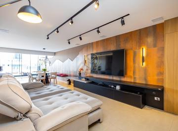 Apartamento de 2 quartos, Curitiba · Cobertura mobiliada com 180 m² privativos, sauna e