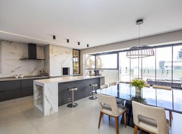 Apartamento · 180m² · 2 Quartos · 3 Vagas · Cobertura mobiliada com 180 m² privativos, sauna e