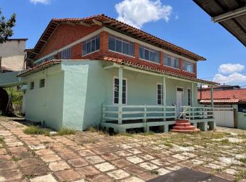 Casa · 200m² · 4 Quartos · Casa 4 quartos no bairro Olaria, em Nova Lima/MG.
