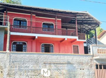 Casa · 310m² · 4 Quartos · 2 Vagas · Casa de Alvenaria com Kitnet no Bairro Fortaleza.