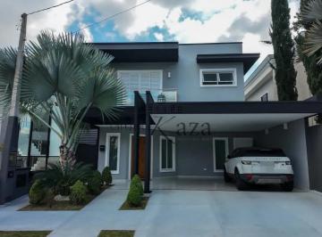 Casa · 262m² · 4 Quartos · 4 Vagas · Oportunidade - Casa em Condomínio - Urbanova VII - Condomínio Altos da Serra VI - 4  Suítes - 262m².