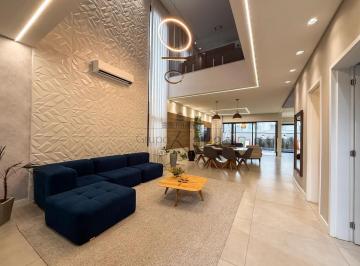 Casa · 360m² · 3 Quartos · 4 Vagas · Oportunidade - Casa em Condomínio - Sunset Garden - Jardim Califórnia - 3 Suítes - 276m².