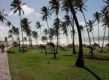 Apartamento de 3 quartos, Salvador · Aluguel Para Carnaval 10 mint, circuito Ondina sendo uma suite 3/4 na Praia de Jd. de Ala