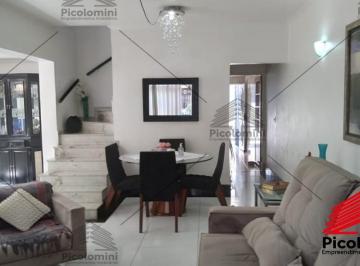 Foto 01 · Sobrado com edícula próximo ao Horto Florestal