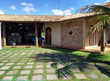 Casa de 3 quartos, Taubaté · CASA LOCAÇÃO CONDOMÍNIO CHÁCARAS CATAGUÁ