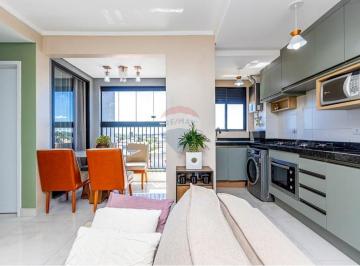 Apartamento · 43m² · 2 Quartos · 1 Vaga · Apartamento acolhedor e pronto para morar no Pinheirinho | Condomínio com piscina e academia