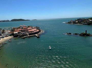 Apartamento · 4 Quartos · 2 Vagas · Apartamento à venda em Guarapari, Muquiçaba, com 4 quartos
