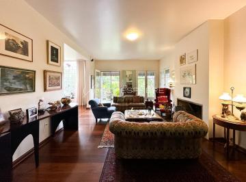 1 · Casa com 560 m²,  3 dormitórios, 3 vagas à venda no bairro Pacaembu.