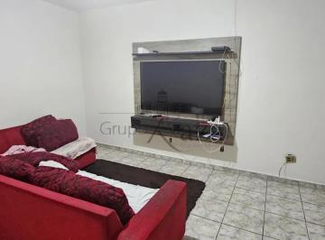 Casa · 350m² · 3 Quartos · 4 Vagas · Oportunidade - Casa - Vila Tesouro - 3 Dormitórios - 138m².