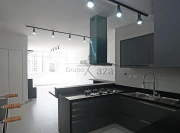 Apartamento de 4 quartos, São Paulo · Apartamento - Jardim América - 4 Dormitórios - 180m².