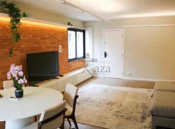 Apartamento de 3 quartos, São Paulo · Apartamento - Moema - 3 Dormitórios - 120m².