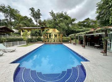 Casa de 5 quartos, Cotia · Casa à Venda em Condomínio com Terreno de 2.900 m² | 5 Suítes, Piscina, Área Gourmet, Quadra e Pomar